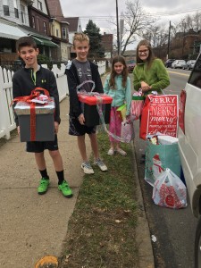 2015 in Homewood Delivering Gifts